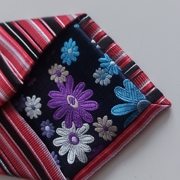 Montebello Italy 100% silk ties - Picture 6 of 8